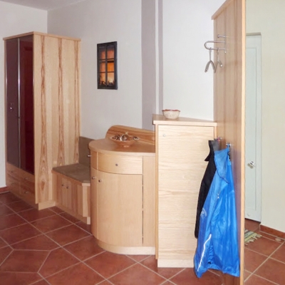 https://www.dway.at/webs/tischlerei-meissl.at/data/image/thumpnail/image.php?image=148/tischlerei_meissl_article_2985_1.jpg&width=400